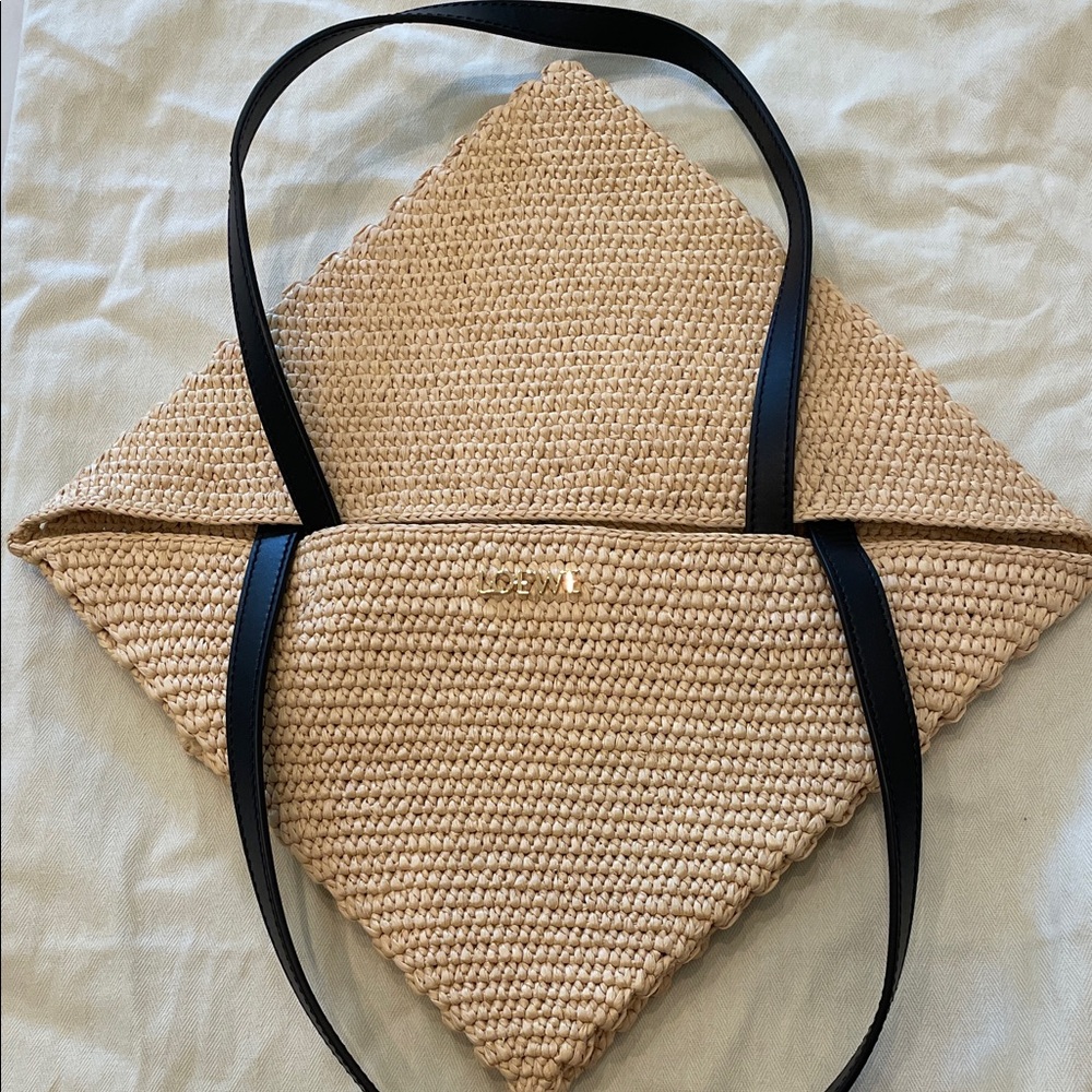 Loewe puzzle raffia Bag - Picture 8 of 11